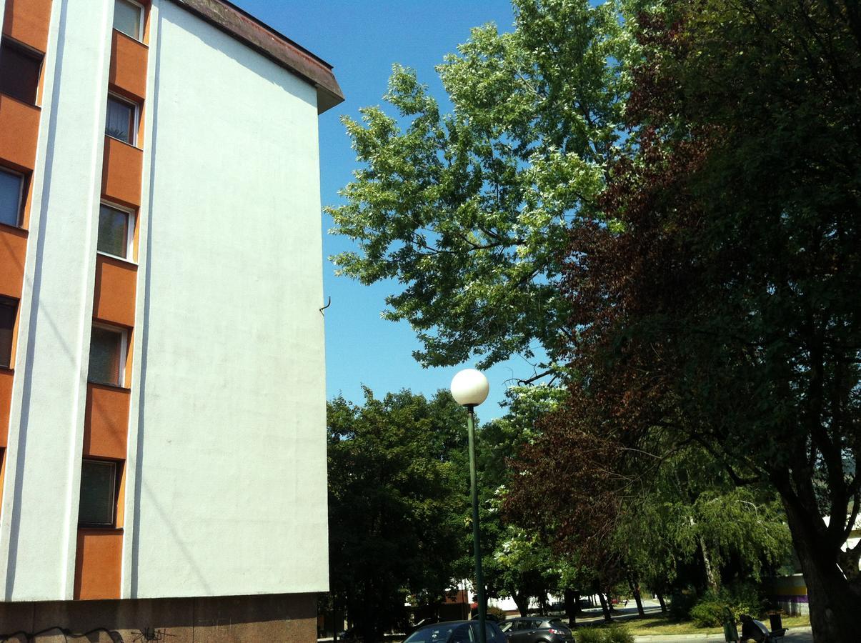 Apartment 10 Visoko Bilik gambar
